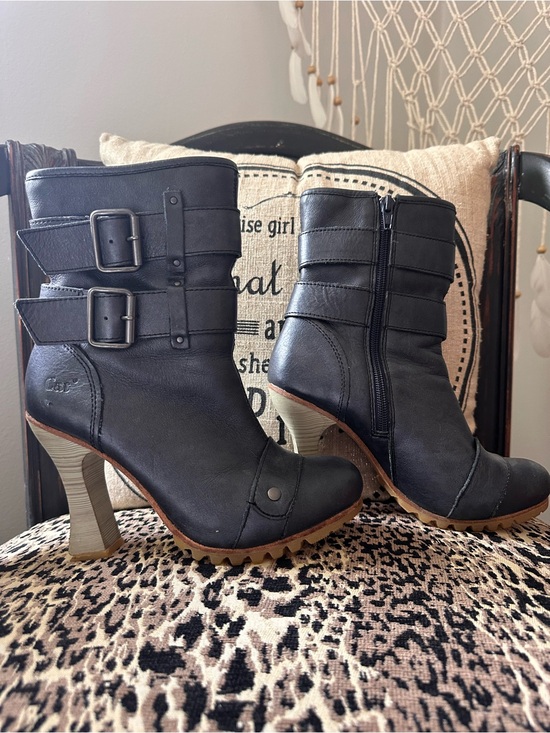 Cat Shoes - CAT Boutique Collection Black/Blue Women's Mid-Calf Buckle Heeled Boots Sz 6